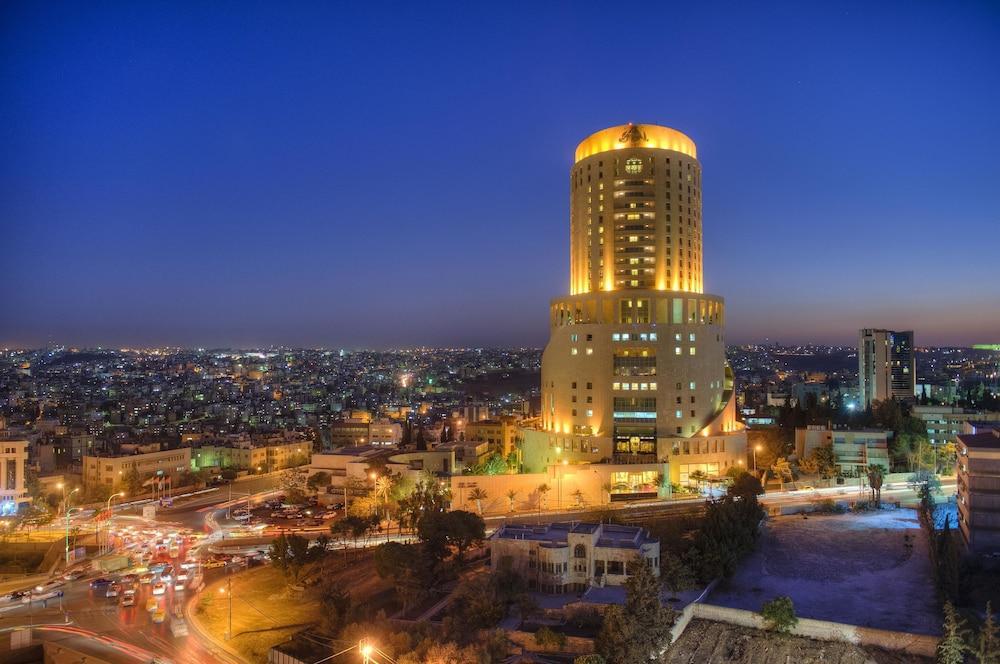Le Royal Amman Hotel Bagian luar foto